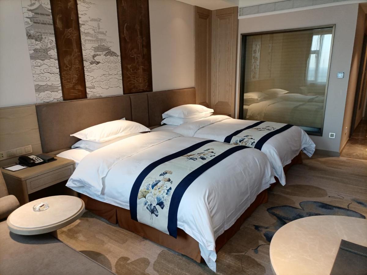 Baoying Jinling Hotel Exterior photo